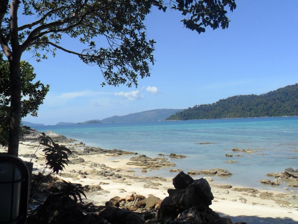 Lipe Sunset Beach Resort Exterior photo